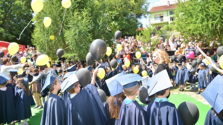 Мини забава за мини матуранти во објект Пчелка